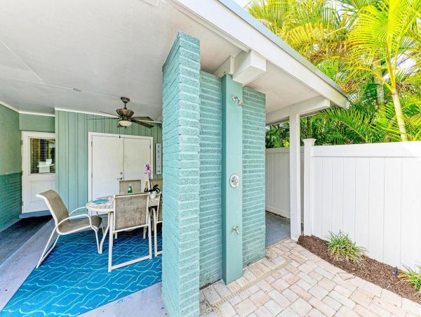Anna Maria Island Vacation Rentals - Florida Gulf Coast Beach Homes with Pool