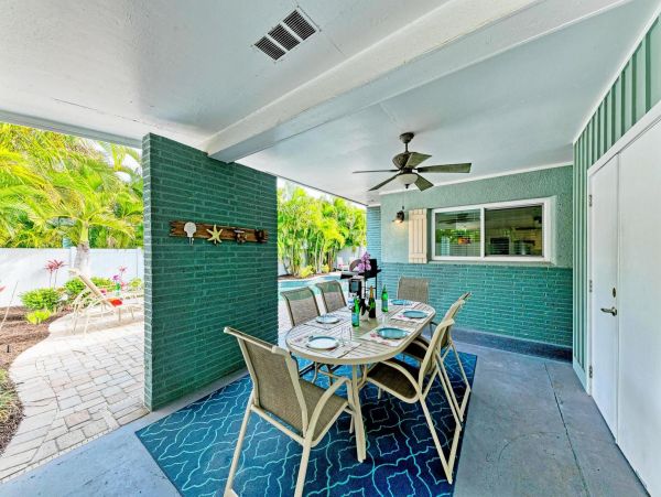 Anna Maria Island Vacation Rentals - Florida Gulf Coast Beach Homes with Pool
