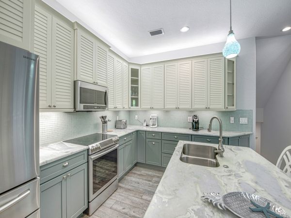 Magnificent Anna Maria Island Pool Home - Your Perfect Getaway