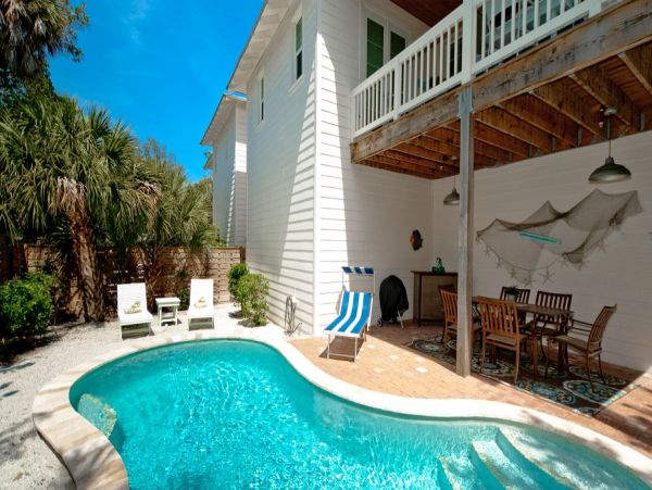 Pine Avenue Vacation Rental Top Anna Maria Location.