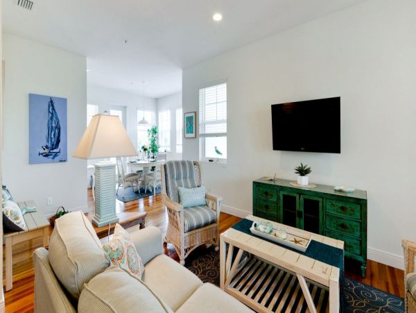 Pine Avenue Vacation Rental Top Anna Maria Location.