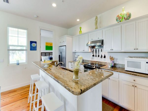 Pine Avenue Vacation Rental Top Anna Maria Location.