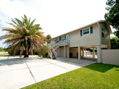 Duplex Home with a Private Pool and a Short Walk to Beach