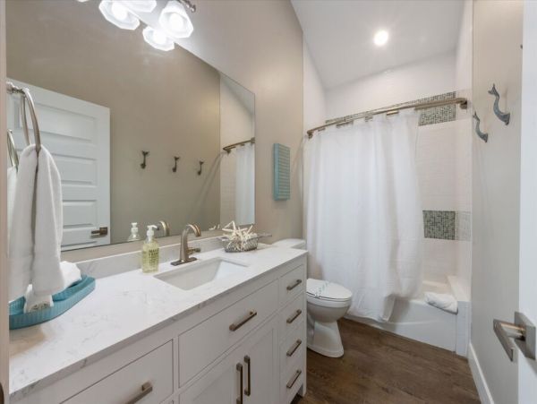 Anna Maria 4 Bedroom Vacation Home Close to the Beach