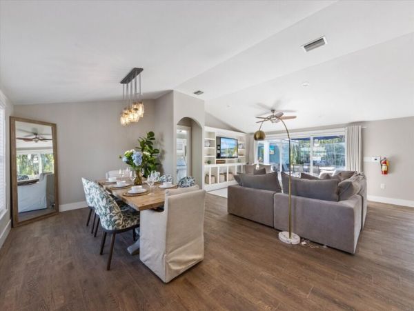 Anna Maria 4 Bedroom Vacation Home Close to the Beach