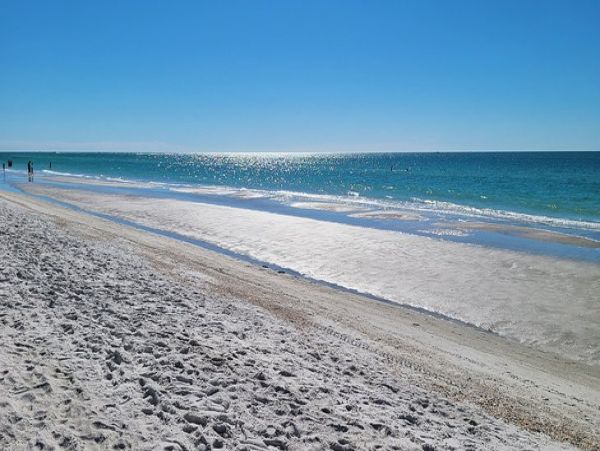 Anna Maria Island Vacation Rental with Three Bedrooms