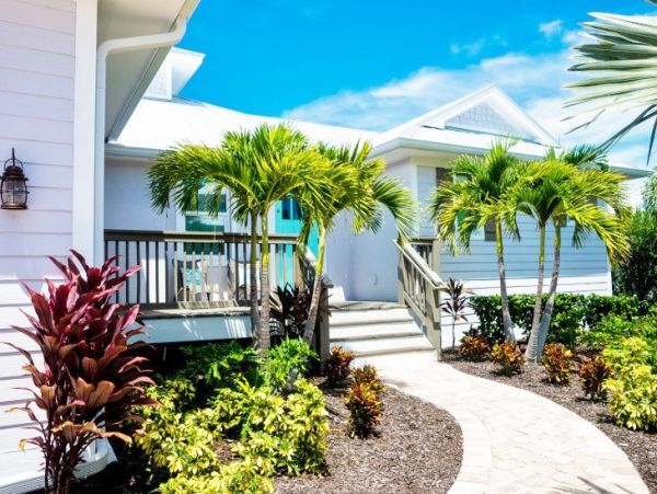 Four Bedroom 3 Bath Rental A Few Homes Back from Gulf
