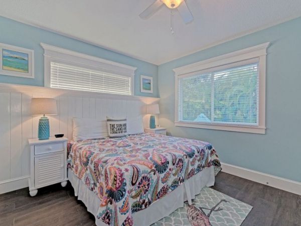 Four Bedroom 3 Bath Rental A Few Homes Back from Gulf
