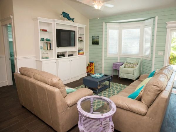 Four Bedroom 3 Bath Rental A Few Homes Back from Gulf