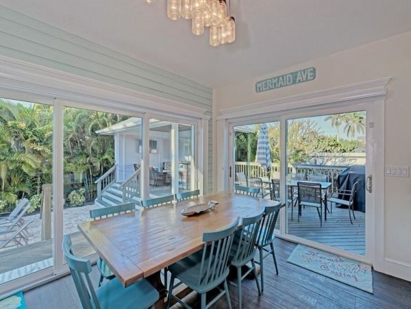Four Bedroom 3 Bath Rental A Few Homes Back from Gulf