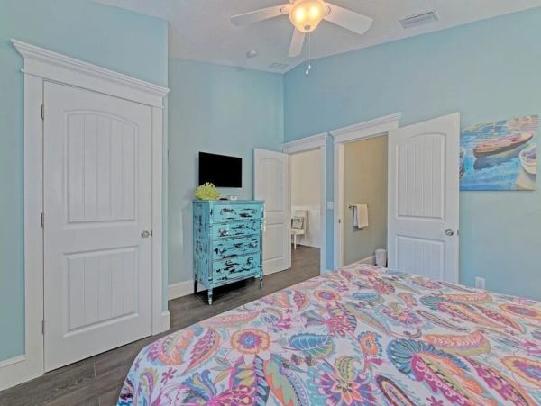 Four Bedroom 3 Bath Rental A Few Homes Back from Gulf