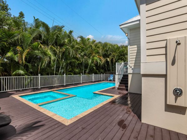 Stunning Four Bedroom Luxury Vacation Rental in Anna Maria
