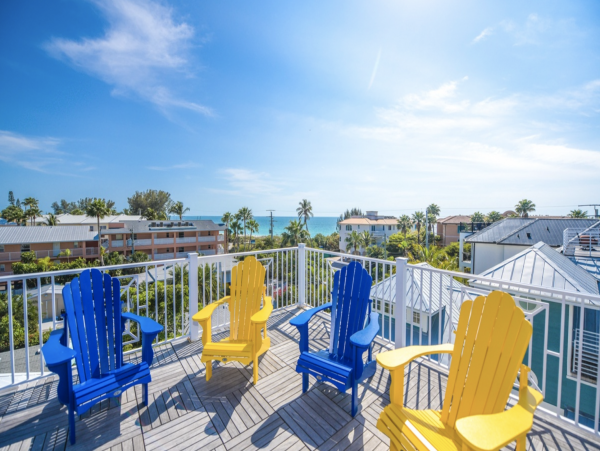 Anna Maria Island Six Bedrooms Walk to Beach Home Sleeps 14