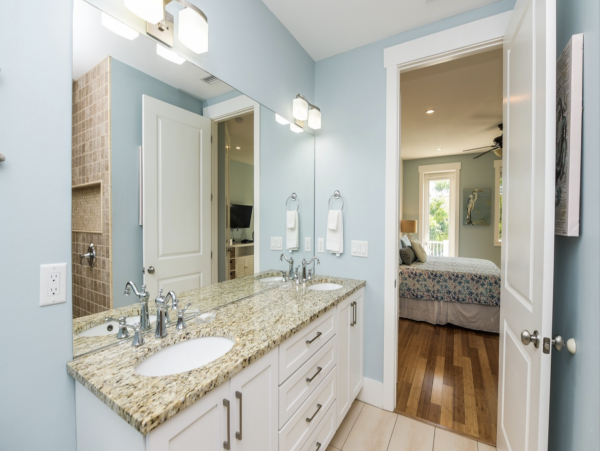 Anna Maria Island Six Bedrooms Walk to Beach Home Sleeps 14