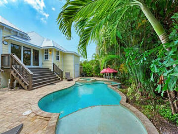 Anna Maria Island Vacation Duplex 3 Bedroom Sleeps 6