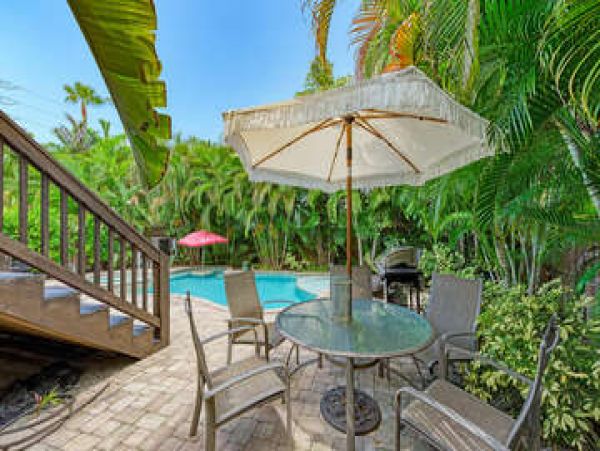 Anna Maria Island Vacation Duplex 3 Bedroom Sleeps 6