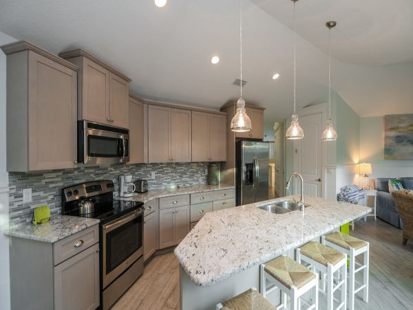 Luxury 5 Bedroom Anna Maria Island Short Walk to Beach