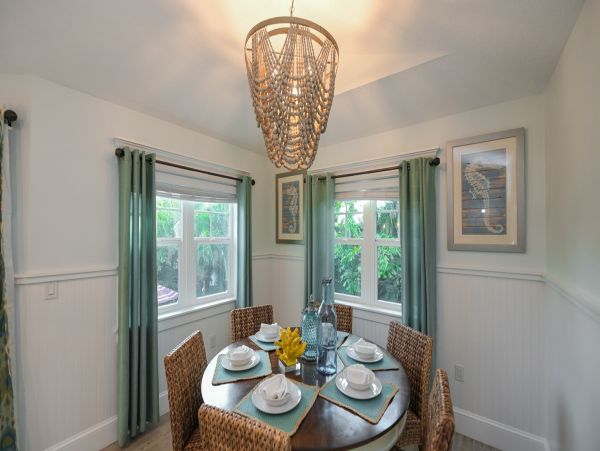 Luxury 5 Bedroom Anna Maria Island Short Walk to Beach