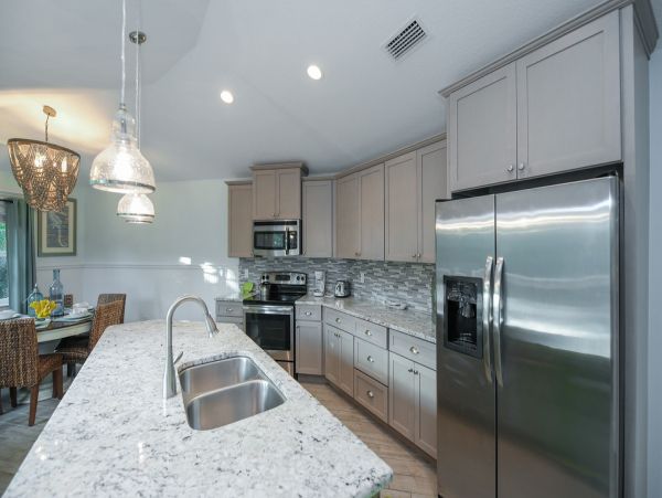 Luxury 5 Bedroom Anna Maria Island Short Walk to Beach