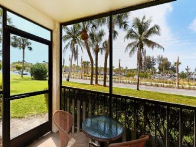 Screened Porch with Table Set Screened Porch with Table Set
