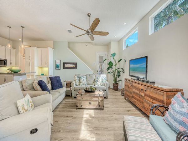 Posh Three Bedroom Vacation Rental with Pool