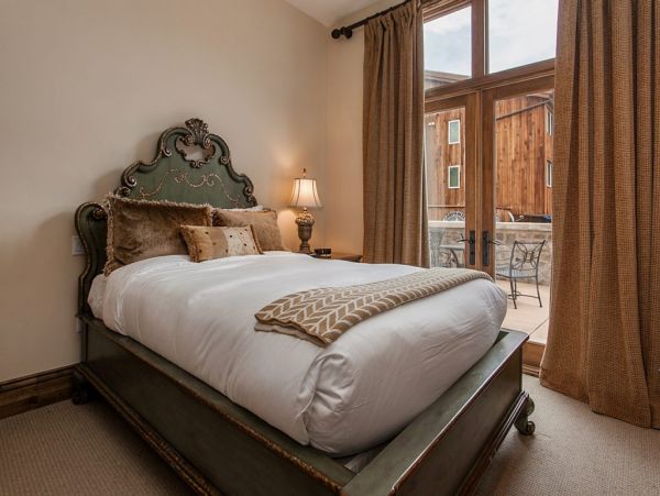 Stunning Vail 4 Bedroom Vacation Rental Ski In/ Ski Out