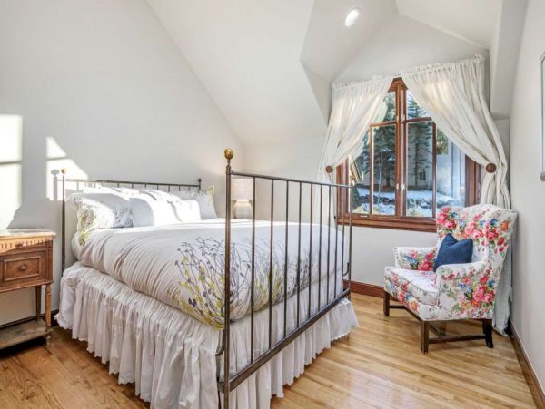 Award Winning Vacation Rental Gore Creek Location Large Home