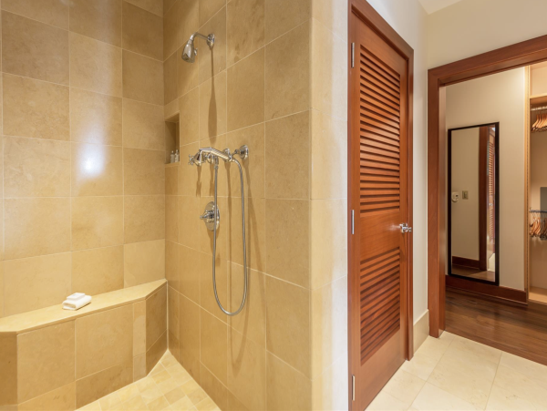 Luxury Three Bedroom Villa Sleeps 8 with  Private Plunge Pool