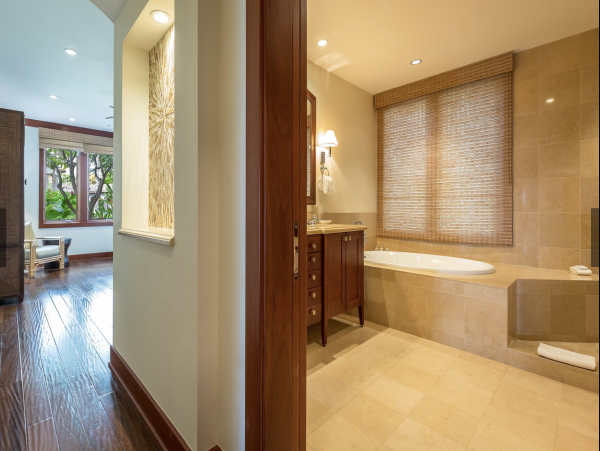 Luxury Three Bedroom Villa Sleeps 8 with  Private Plunge Pool