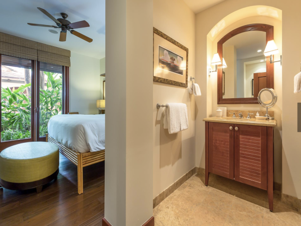 Luxury Three Bedroom Villa Sleeps 8 with  Private Plunge Pool