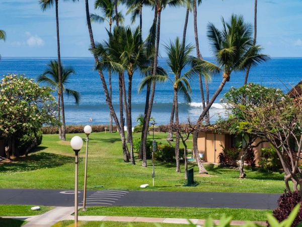 Lahaina Rental Three Bedroom Townhome Short Walk to Beach