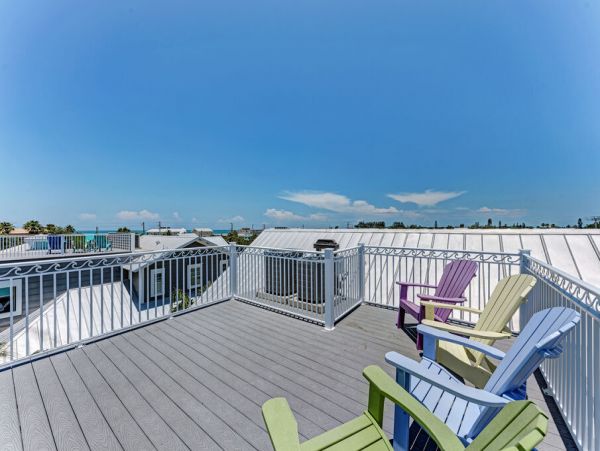 Anna Maria Vacation Property Six Bedrooms Sleeps 14 Guests