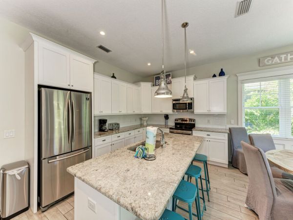 Anna Maria Vacation Property Six Bedrooms Sleeps 14 Guests