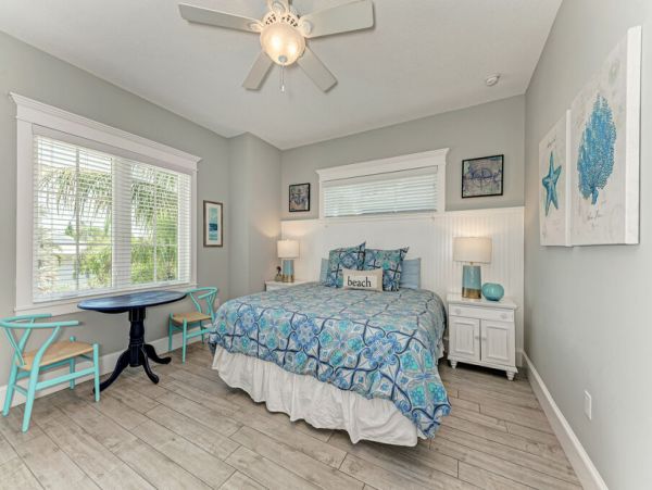 Anna Maria Vacation Property Six Bedrooms Sleeps 14 Guests