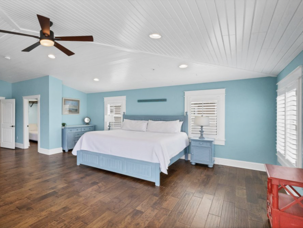 The Largest Luxury Siesta Key Vacation Rental Sleeps 25