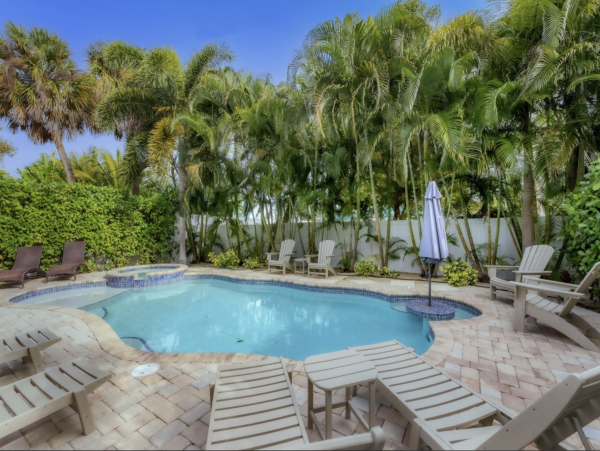 The Largest Luxury Siesta Key Vacation Rental Sleeps 25