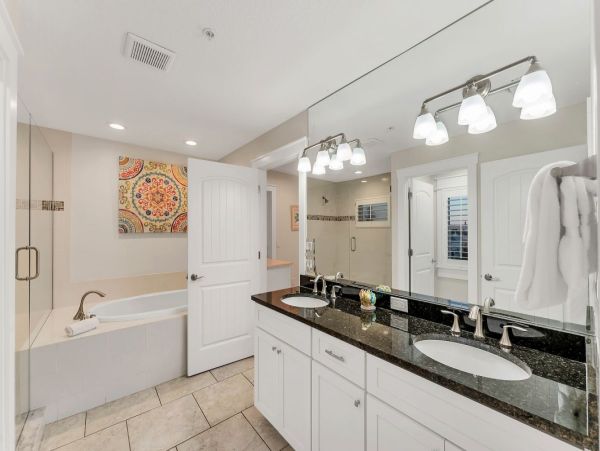 One of The Largest Siesta Key Rentals 8 Bedrooms Sleeps 25
