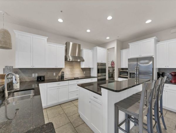 One of The Largest Siesta Key Rentals 8 Bedrooms Sleeps 25