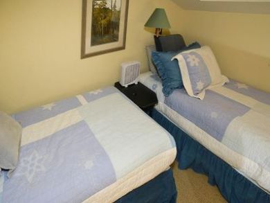 Loft with Two Twin Beds