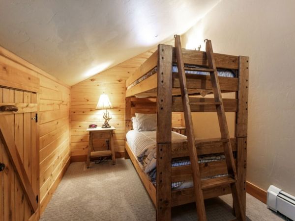 Vail Luxury Condo Sleeps 6 Community Pool & Spa