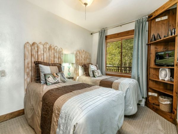 Vail Luxury Condo Sleeps 6 Community Pool & Spa