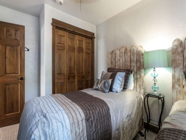 Vail Luxury Condo Sleeps 6 Community Pool & Spa