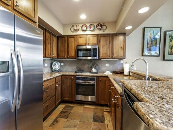 Vail Luxury Condo Sleeps 6 Community Pool & Spa