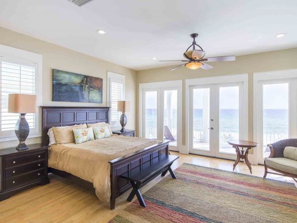 Four Bedroom Beach Front Destin Rental Sleeps Ten