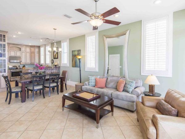 Four Bedroom Beach Front Destin Rental Sleeps Ten