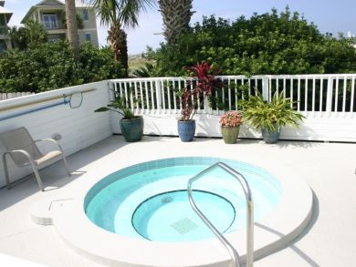 Destin Three Bedroom Rental Sleeps 10 - 150 yards to beach