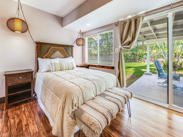 Maui Luxury Villa Sleeps 10 On Golf Course - Pacific Views