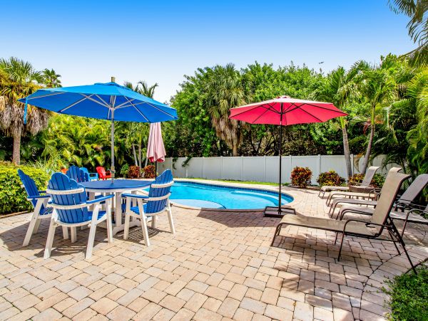 This Updated Pool Home Sleeps Eight Guests North Anna Maria