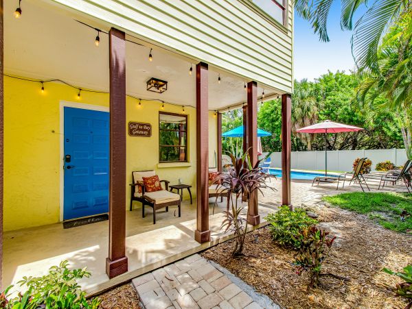 This Updated Pool Home Sleeps Eight Guests North Anna Maria