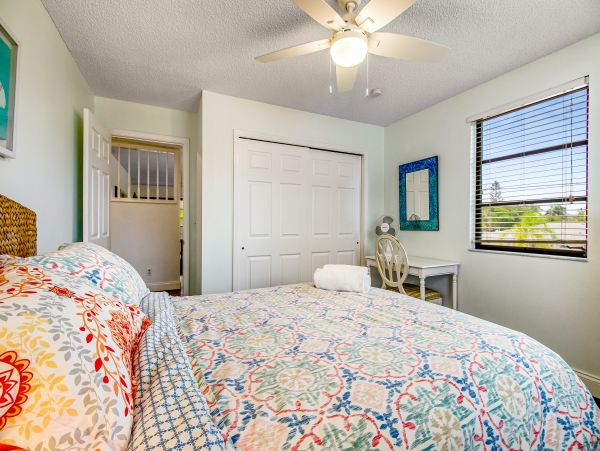 This Updated Pool Home Sleeps Eight Guests North Anna Maria